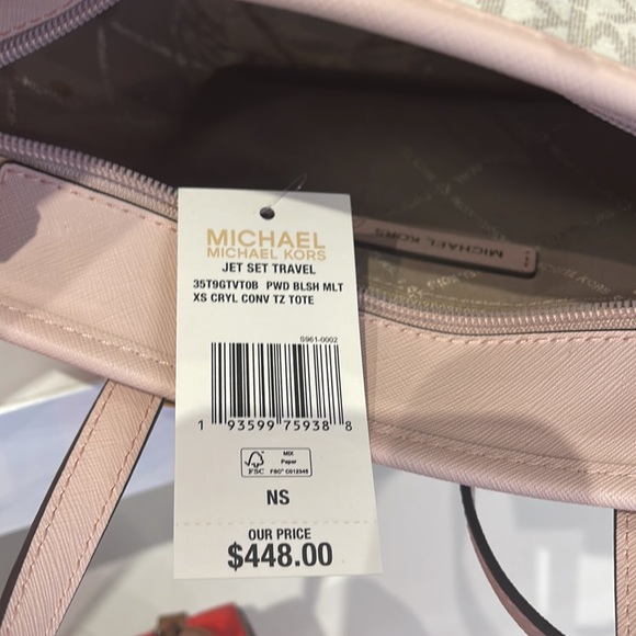 MICHAEL KORS
Jet Set Travel Extra-Small Logo Top-Zip Tote Bag
Powder Blush
NWT - Picture 13 of 16